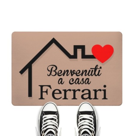 Zerbino personalizzato con nome benvenuti a casa stilizzata Per la famiglia