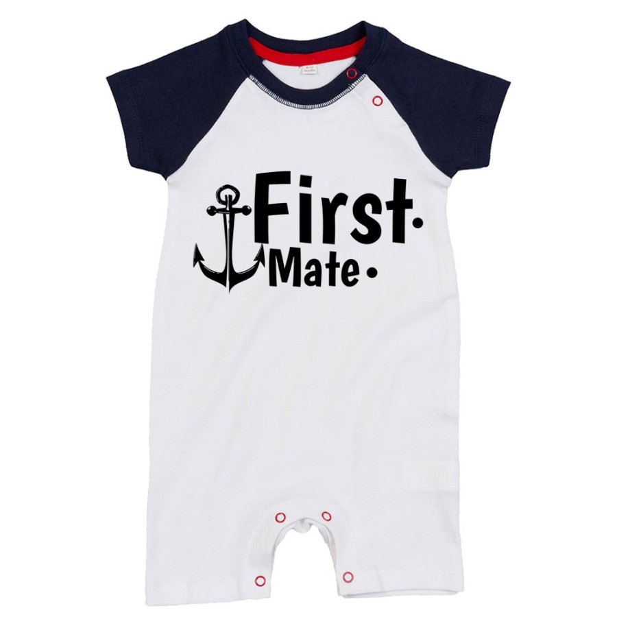 Pagliaccetto neonato first mate Per la famiglia