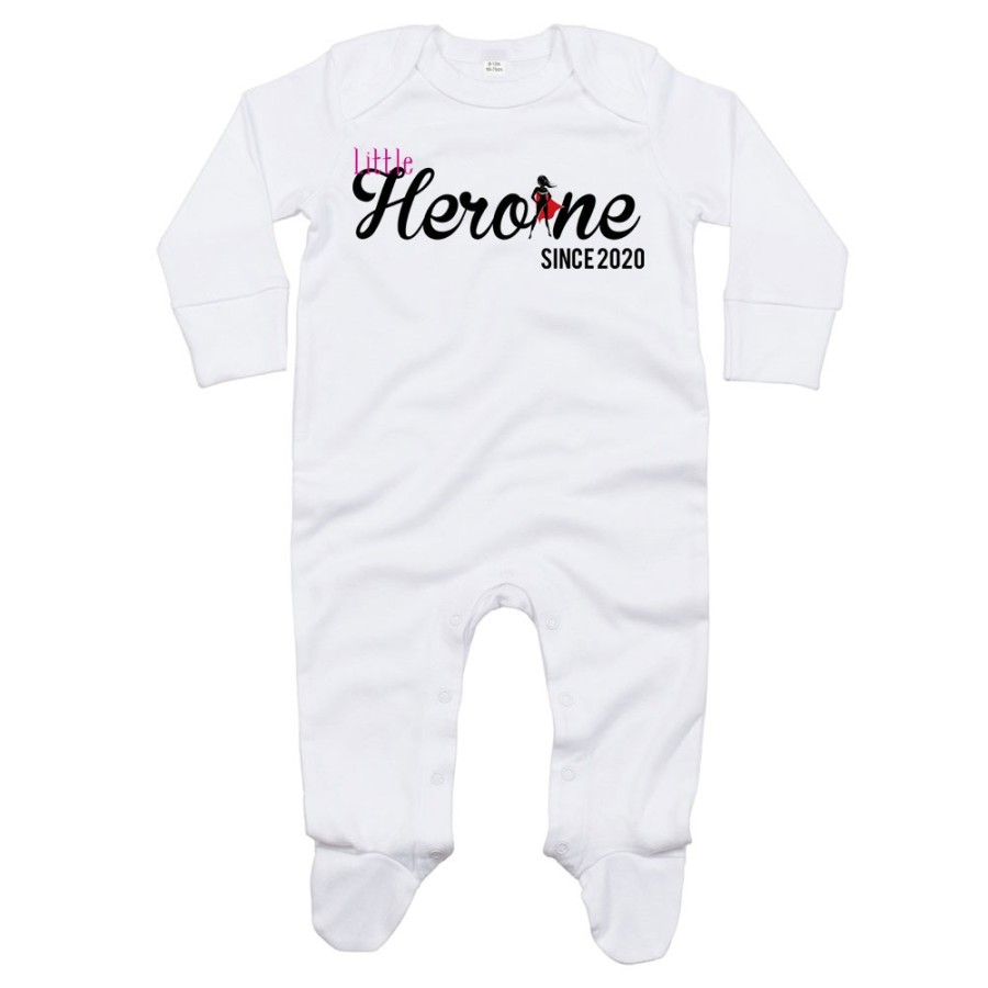 Tutina neonato personalizzata con anno little heroine since Per la famiglia