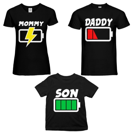 Tris t-shirt adulti bambino daddy low battery mommy chaging son daughter super charged Per la famiglia 2