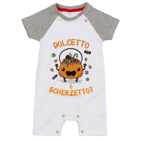 Pagliaccetto neonato con zucca dolcetto o scherzetto?