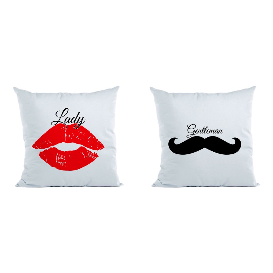 Coppia di cuscini personalizzabili con nomi lady e gentleman