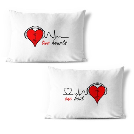 Coppia di federe personalizzabili con nomi two hearts one...