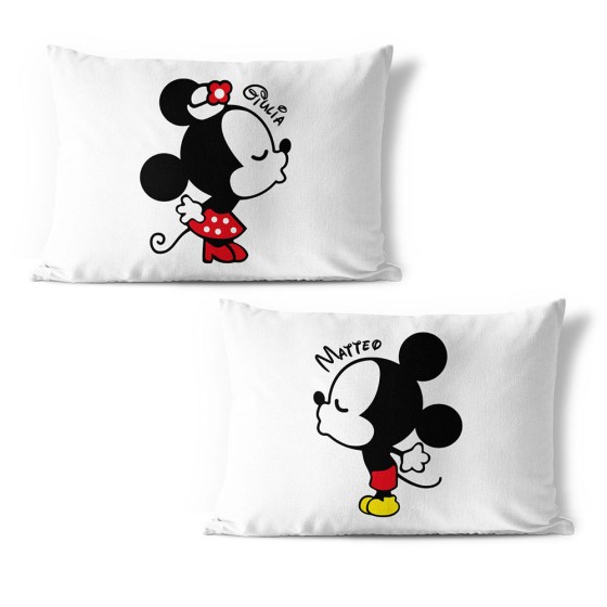 Coppia di federe personalizzabili con nome mr and mrs con bacio dei topolini