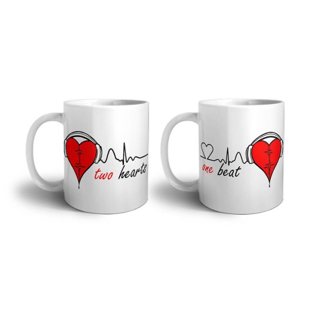 Coppia di tazze personalizzabili con nomi two hearts one...