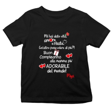 T-shirt bambino personalizzata con nome buon compleanno alla mamma più adorabile del mondo Per la mamma