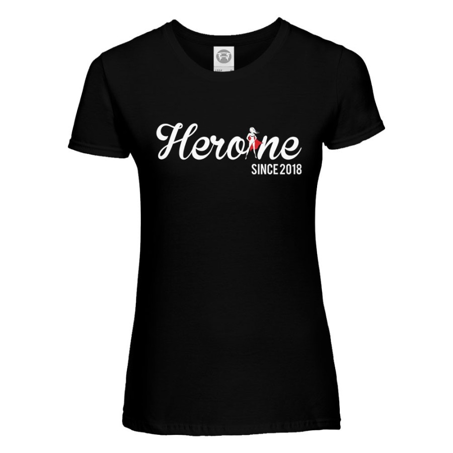 T-shirt donna personalizzata con anno heroine since Per la mamma