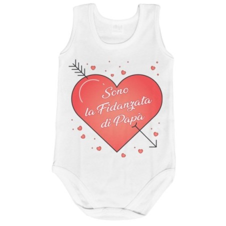 Body neonata sono la fidanzata di papà con cuori