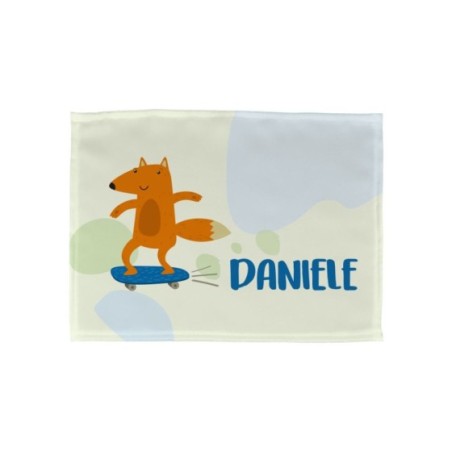 Tovaglietta personalizzata con nome volpe sullo skateboard