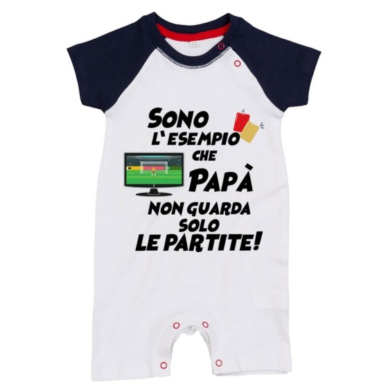 Pagliaccetto neonato sono l'esempio che papà non guarda solo le partite Per il papà
