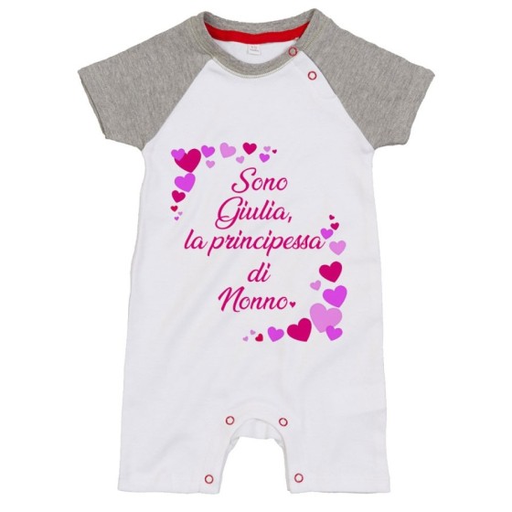 Pagliaccetto neonato personalizzato con nome e tanti cuori sono la principessa di nonno dei nonni Per i nonni
