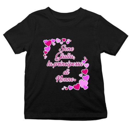 T-shirt bambino personalizzata con nome e tanti cuori...