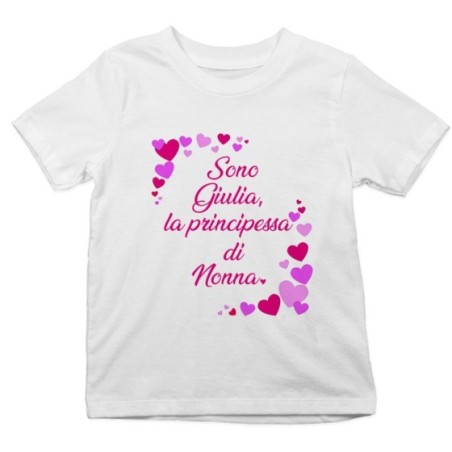 T-shirt bambino personalizzata con nome e tanti cuori sono la principessa di nonno dei nonni Per i nonni