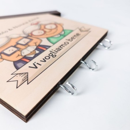 Appendichiavi da parete in legno personalizzato con nome nonni vi vogliamo bene Per i nonni