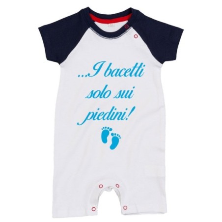 Pagliaccetto neonato i bacetti solo sui piedini!