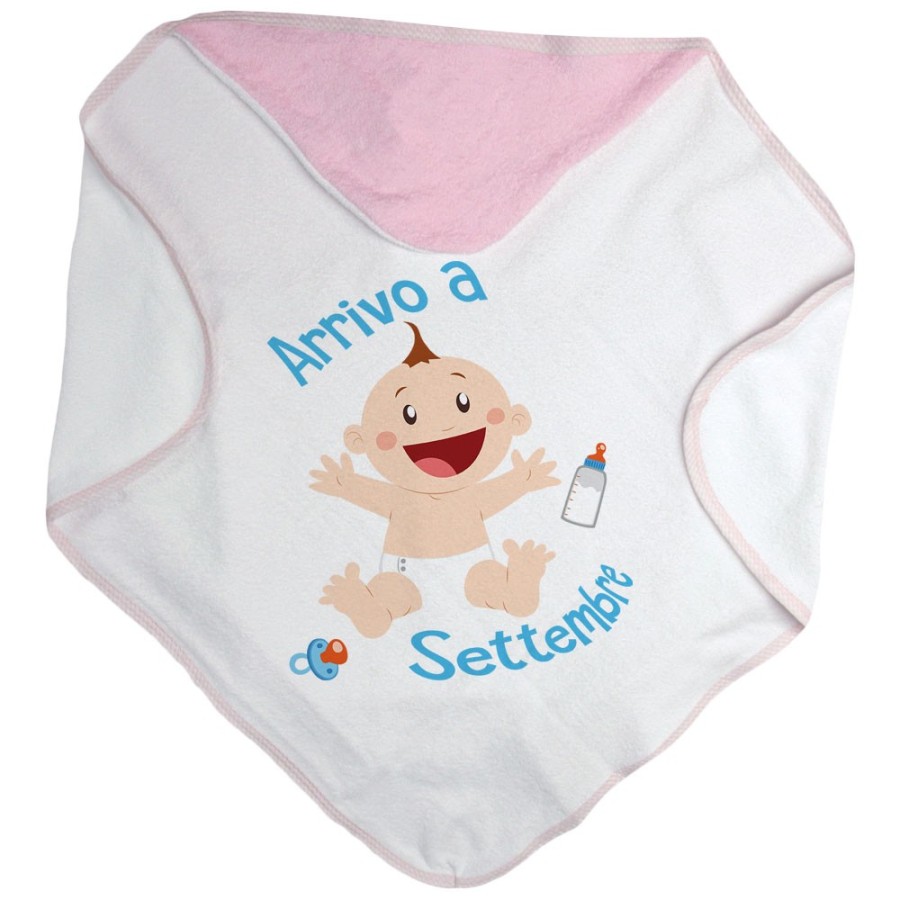 Accappatoio neonato personalizzato con mese bimbo bimba arriva a Divertenti