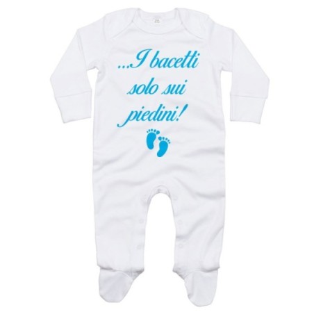 Tutina neonato i bacetti solo sui piedini!