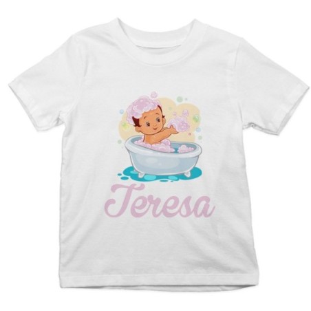 T-shirt bambina personalizzata con nome bimba nella vasca