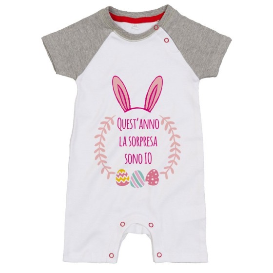 Pagliaccetto neonato personalizzabile con nome quest'anno la sorpresa sono io Pasqua