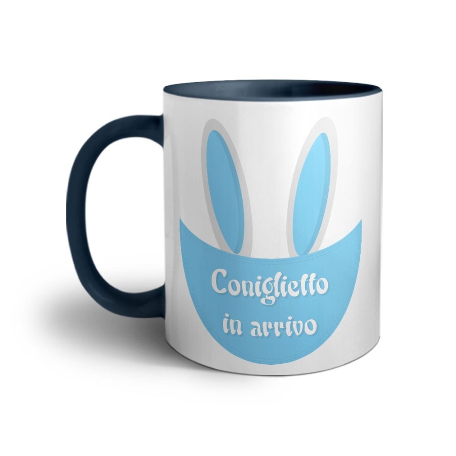 Tazza coniglietto in arrivo che esce dalla tasca Pasqua